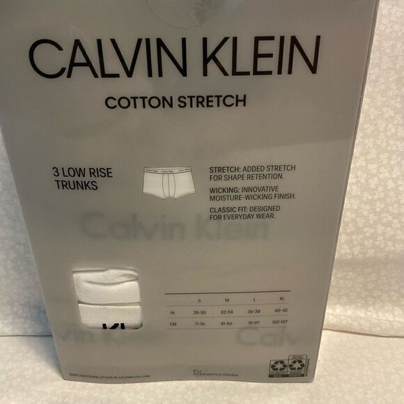 Calvin Klein XLarge 3-Pack White Classic Fit LOW RISE Trunk - Picture 3 of 5